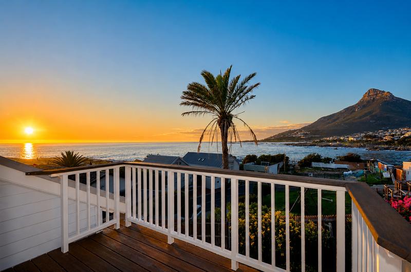 To Let 3 Bedroom Property for Rent in Camps Bay Western Cape